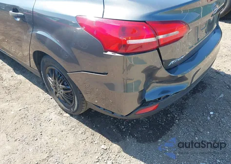 2017 Ford Focus S z USA, uszkodzony, nr VIN 1FADP3E2XHL229228